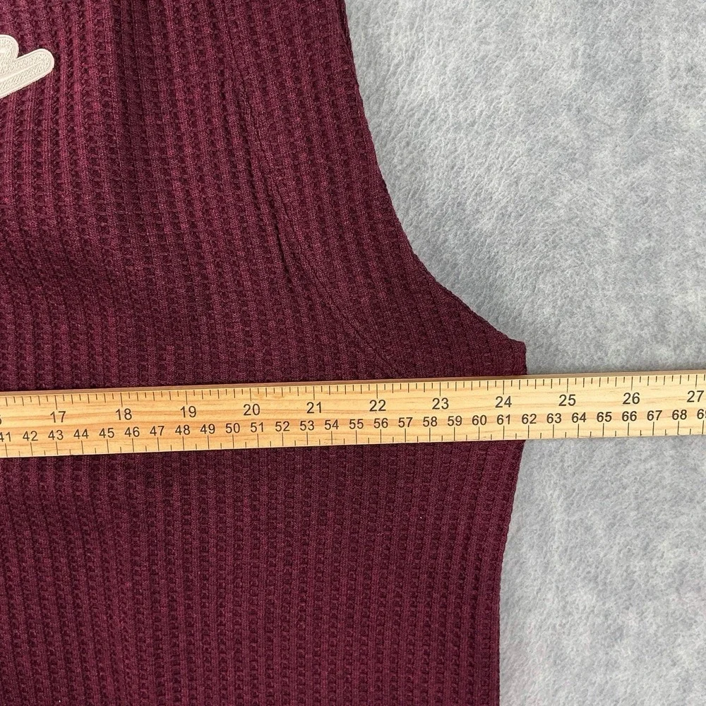 Nike Vest Women Large Burgundy‎ Sleeveless Waffle Knit Sweater M7482 Logo Preppy